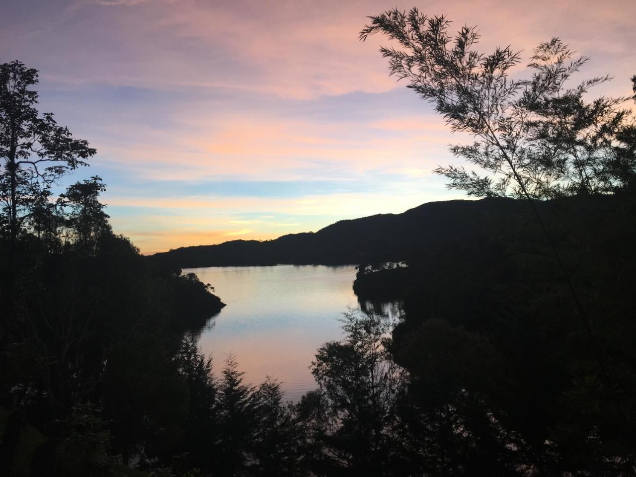 Ecolodge Bahia Del Penon Guatapé Buitenkant foto
