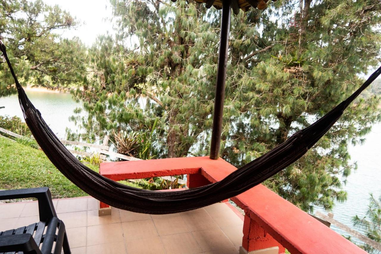 Ecolodge Bahia Del Penon Guatapé Buitenkant foto